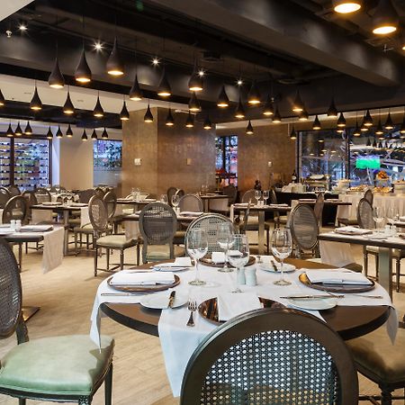 Hotel Regal Pacific Сантяго Екстериор снимка Restaurant in the hotel