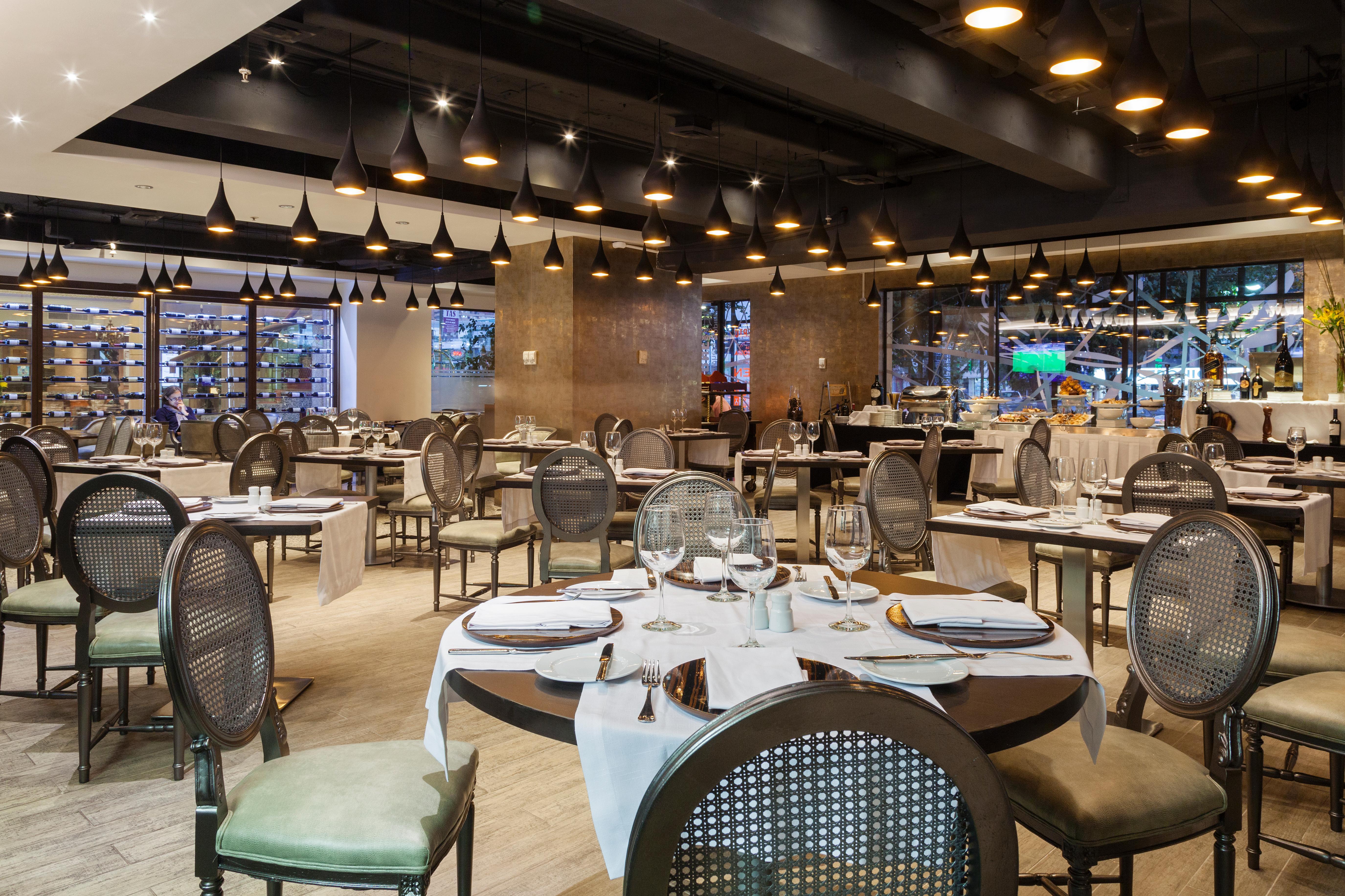 Hotel Regal Pacific Сантяго Екстериор снимка Restaurant in the hotel