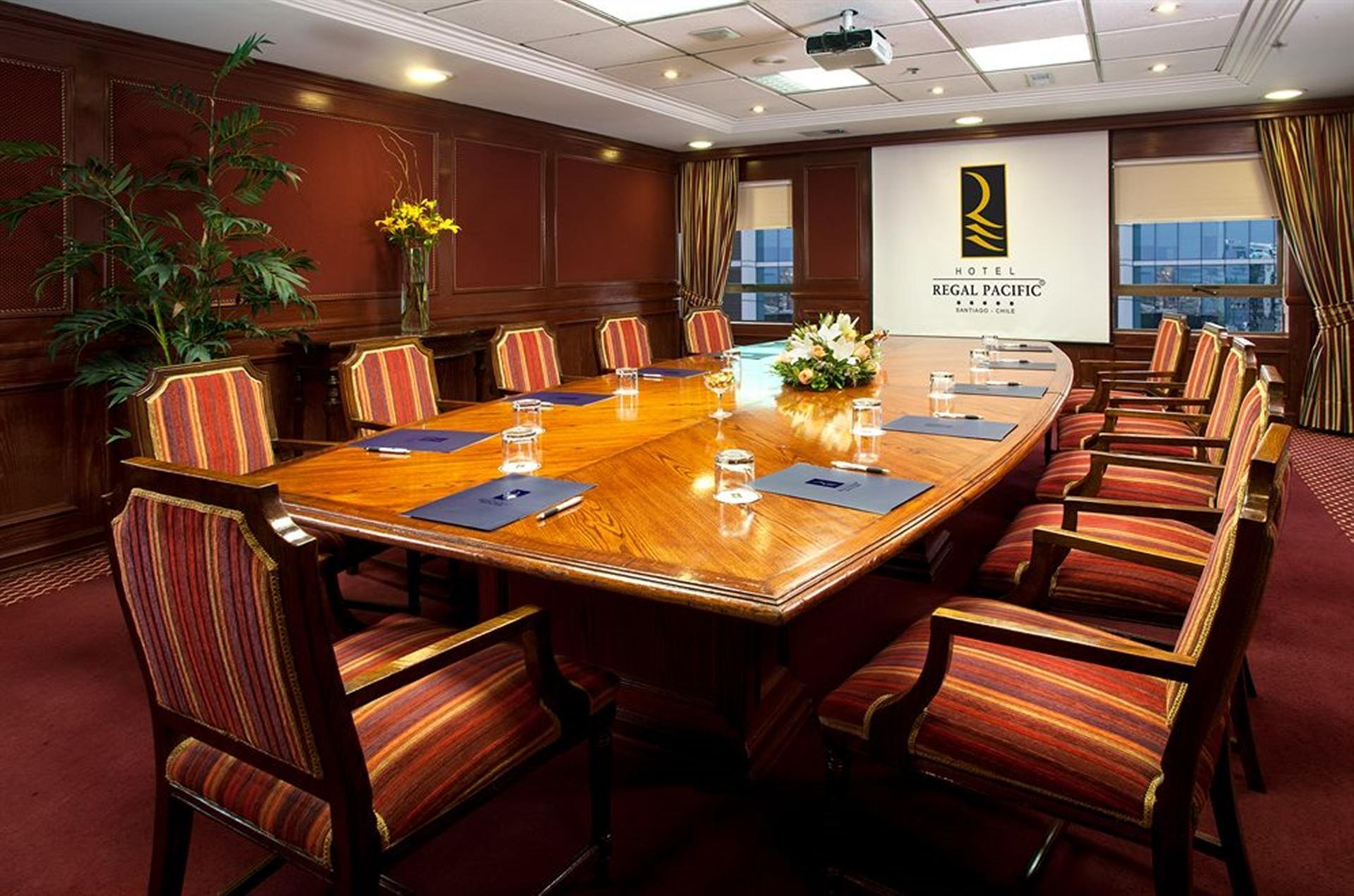 Hotel Regal Pacific Сантяго Екстериор снимка Regal Pacific Hotel, Hong Kong